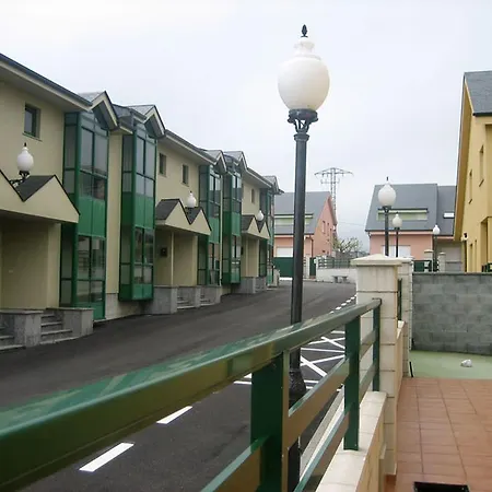 Urbanizacion Mar Cantabrico 度假居 *